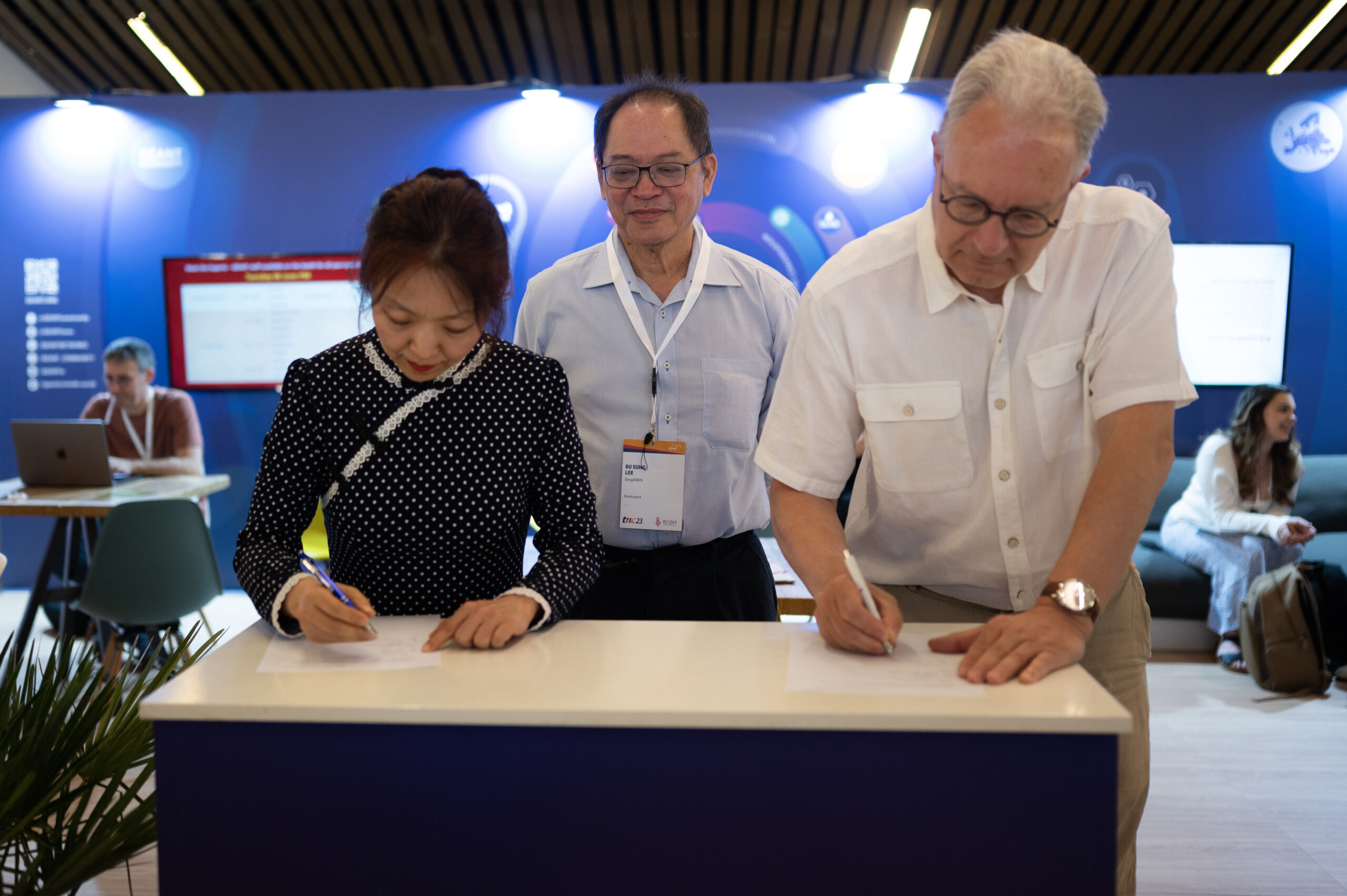 GÉANT-CSTNet Interconnection agreement at TNC23