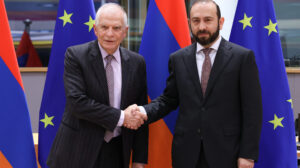 From left to right: Josep BORRELL FONTELLES (High Representative of the EU for Foreign Affairs and Security Policy), Ararat MIRZOYAN (Minister of Foreign Affairs, Armenia)