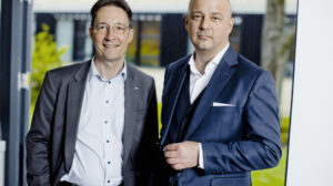 Martin Bech, Head of DeiC Forskningsnettet (left) and Henrik Navntoft Sønderskov, Head of Quantum, DeiC (right). Photo credits to Claus Boesen © clausboesen.dk