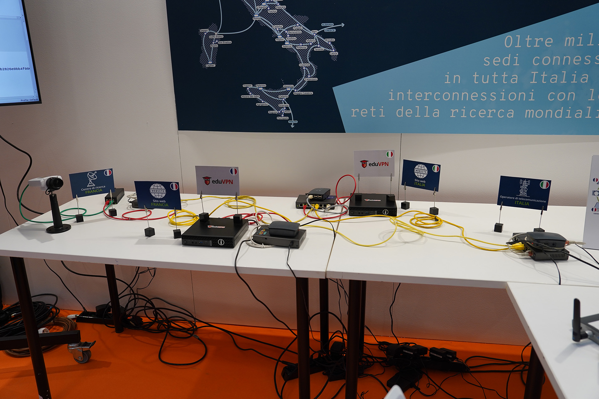 Miniature internet network set up by GARR at Maker Faire Rome to demonstrate how a VPN works.