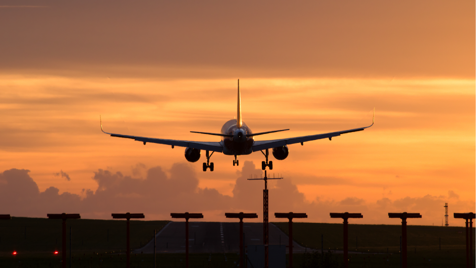 plane landing